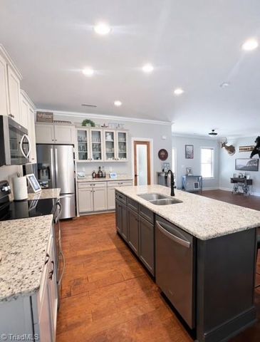 1235 Mountain Road, Walnut Cove, NC 27052