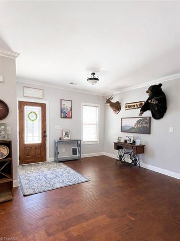 1235 Mountain Road, Walnut Cove, NC 27052