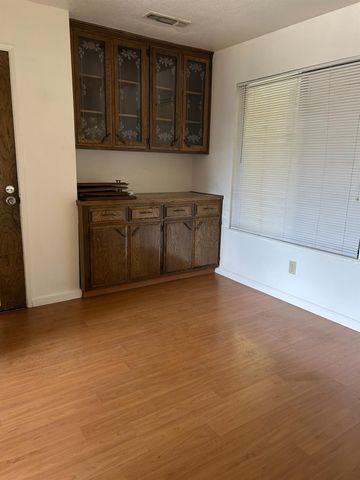 616 Carignane Ct, Lodi, CA 95240