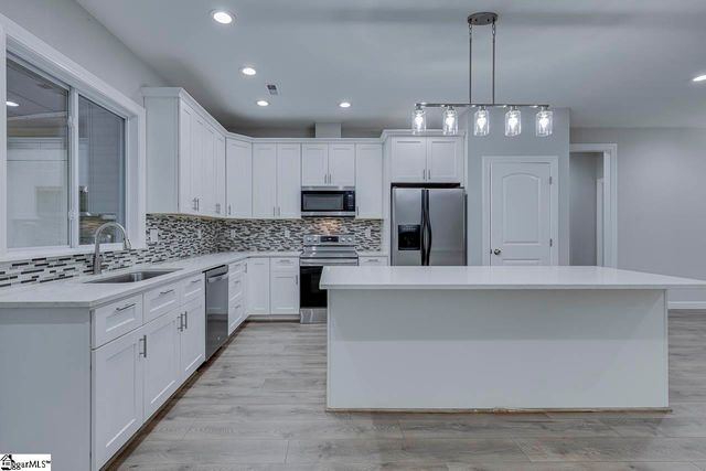 1020 Blumefield Road, Anderson, SC 29625