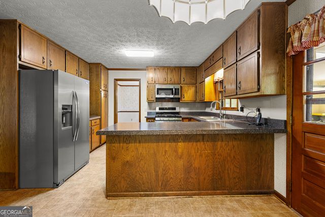 160 Kingswood Drive, Fayetteville, GA 30215