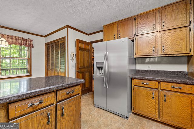 160 Kingswood Drive, Fayetteville, GA 30215