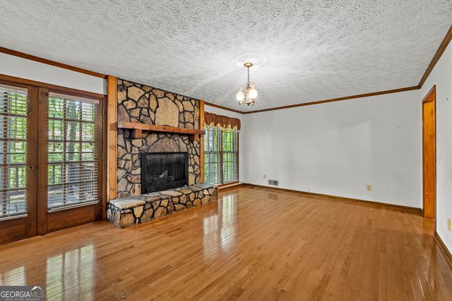 160 Kingswood Drive, Fayetteville, GA 30215