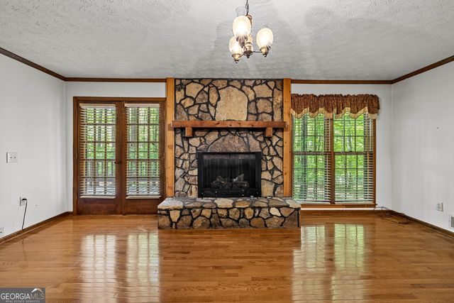 160 Kingswood Drive, Fayetteville, GA 30215