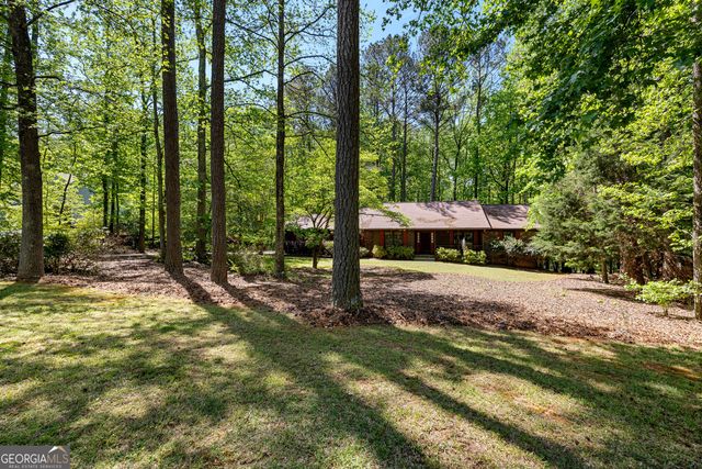 160 Kingswood Drive, Fayetteville, GA 30215