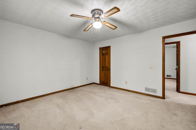 160 Kingswood Drive, Fayetteville, GA 30215