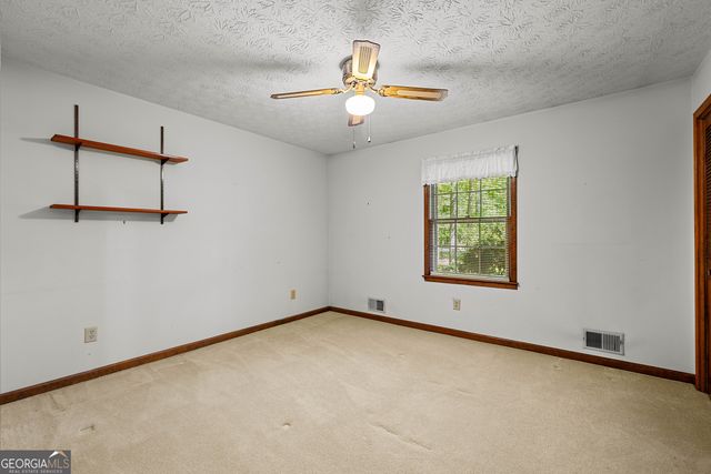 160 Kingswood Drive, Fayetteville, GA 30215