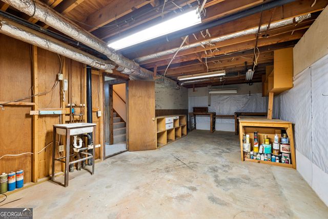 160 Kingswood Drive, Fayetteville, GA 30215