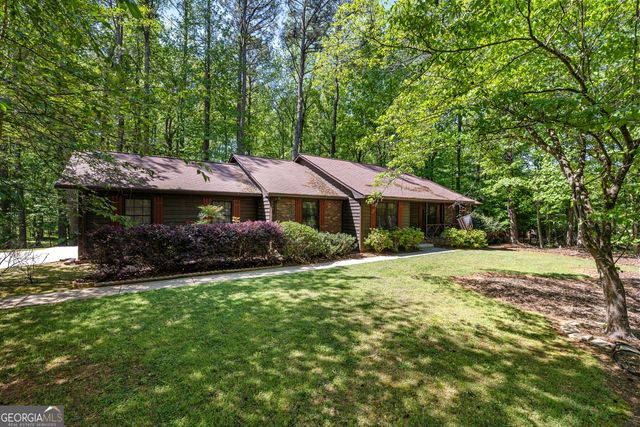 160 Kingswood Drive, Fayetteville, GA 30215