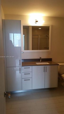 999 SW 1st Ave 2510, Miami, FL 33130