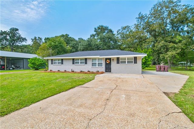 5315 Daniel Drive, Satsuma, AL 36572