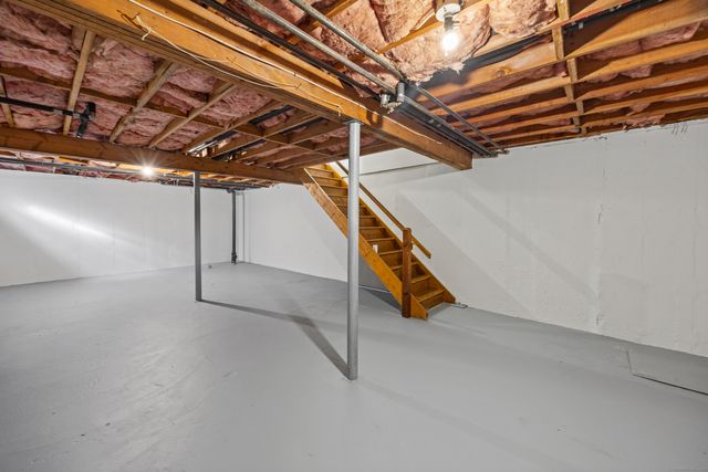 145 Harbor Pond Drive 7D, Meriden, CT 06450