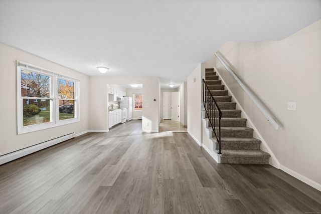 145 Harbor Pond Drive 7D, Meriden, CT 06450