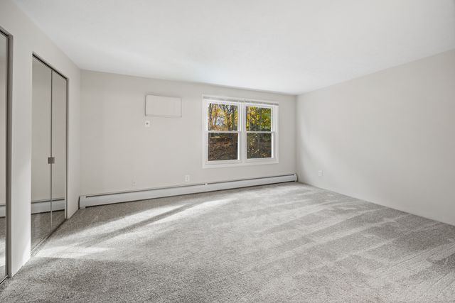 145 Harbor Pond Drive 7D, Meriden, CT 06450