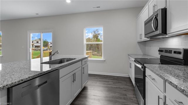 516 Wheelcrest Court, Winston-salem, NC 27107