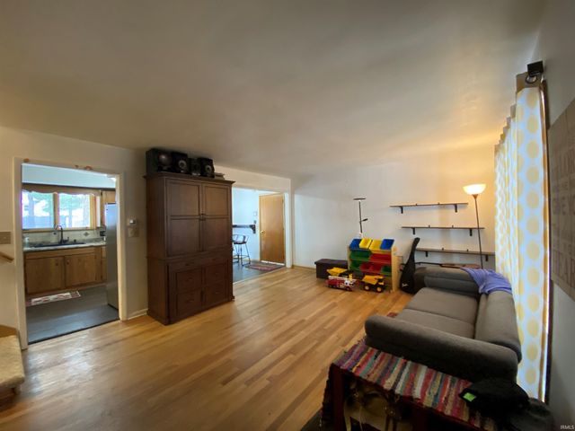 56858 Mark Manor Drive, Elkhart, IN 46516