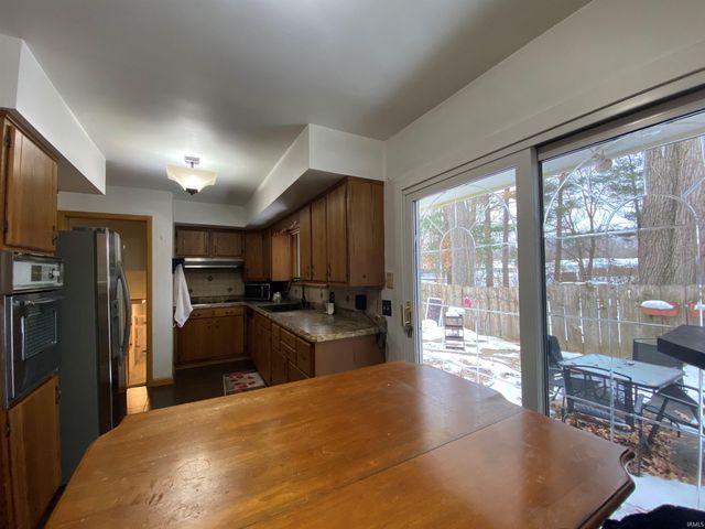 56858 Mark Manor Drive, Elkhart, IN 46516