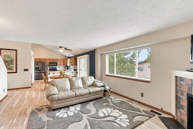 23305 E Sharp Dr, Liberty Lake, WA 99019