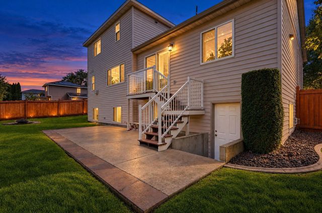 23305 E Sharp Dr, Liberty Lake, WA 99019