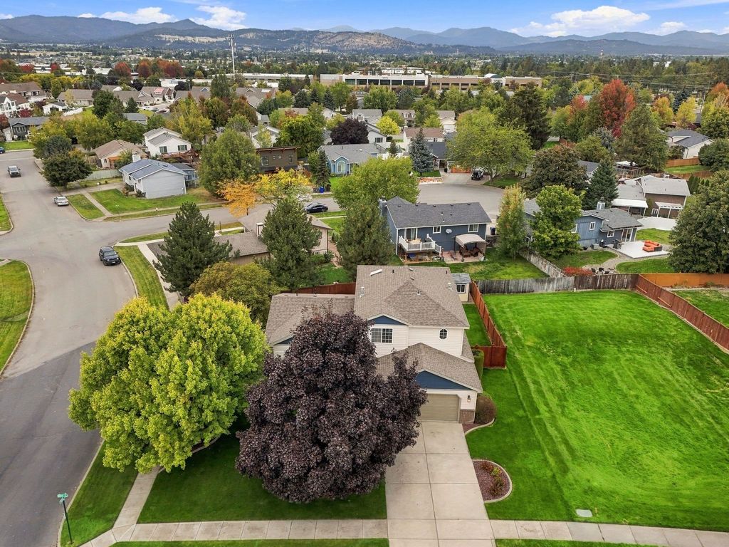 23305 E Sharp Dr, Liberty Lake, WA 99019