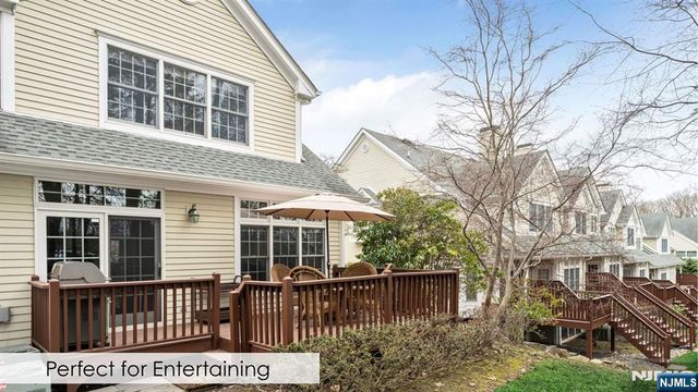 311 Huntington Court, Wyckoff, NJ 07481