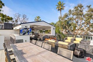 121 Emerald Avenue, Newport Beach, CA 92662