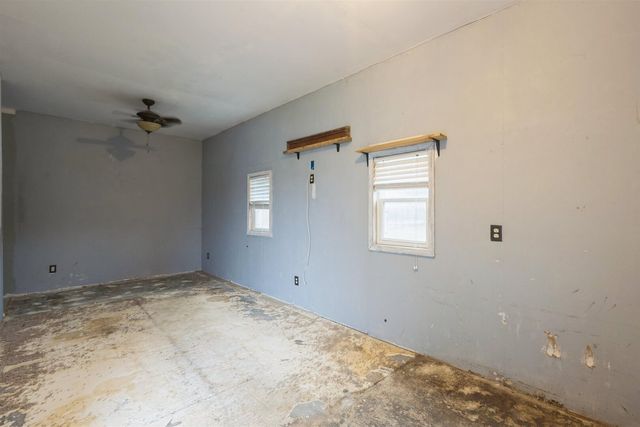 1717 36th Avenue, East Moline, IL 61244