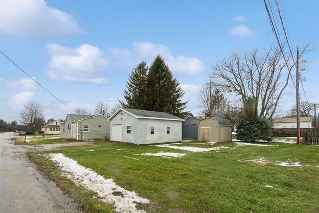 1717 36th Avenue, East Moline, IL 61244