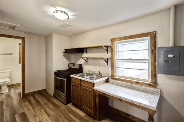 1717 36th Avenue, East Moline, IL 61244