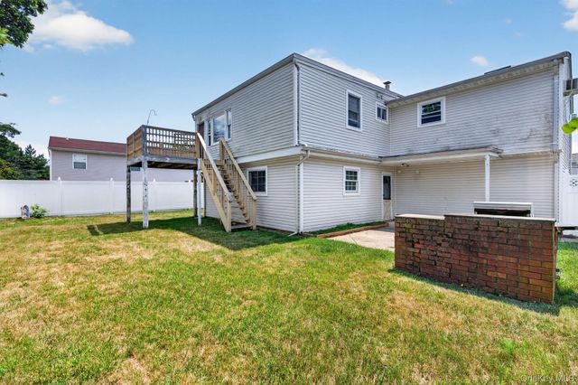 138 Spring Street, Massapequa, NY 11758