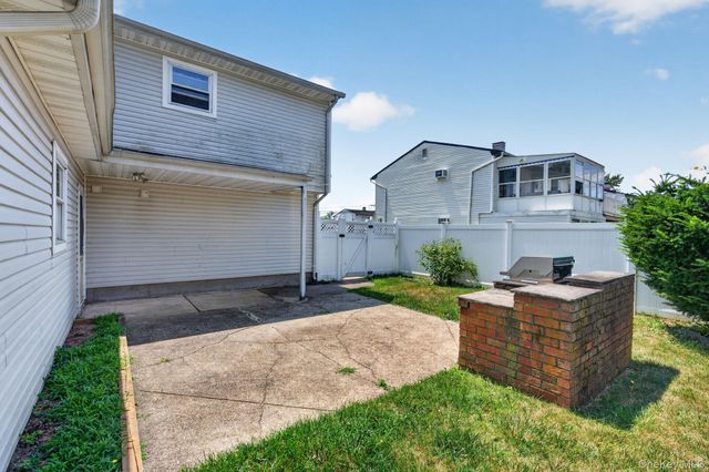 138 Spring Street, Massapequa, NY 11758