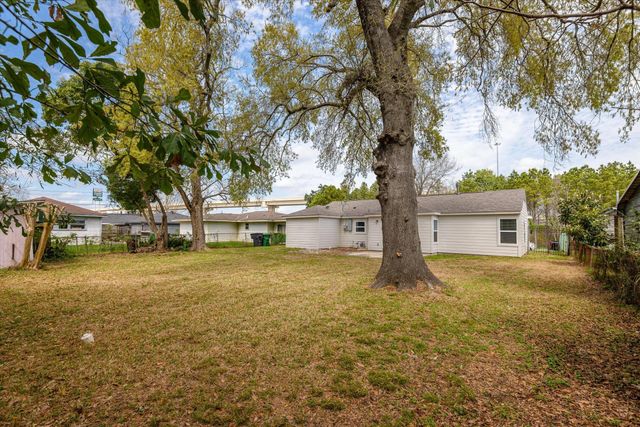 7310 Arnim Street, Houston, TX 77087