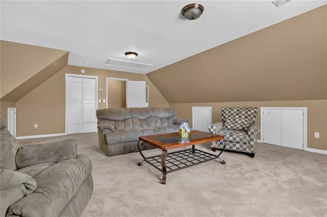 9640 Pine Thicket Way, Roswell, GA 30075