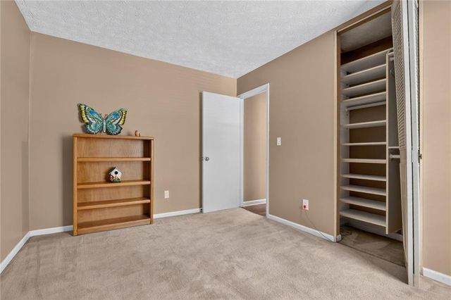 9640 Pine Thicket Way, Roswell, GA 30075
