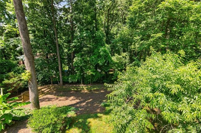 9640 Pine Thicket Way, Roswell, GA 30075