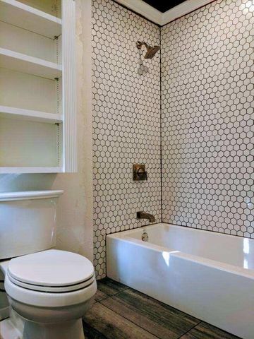 439 Brady LN, West Lake Hills, TX 78746