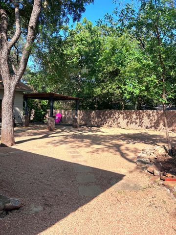 439 Brady LN, West Lake Hills, TX 78746