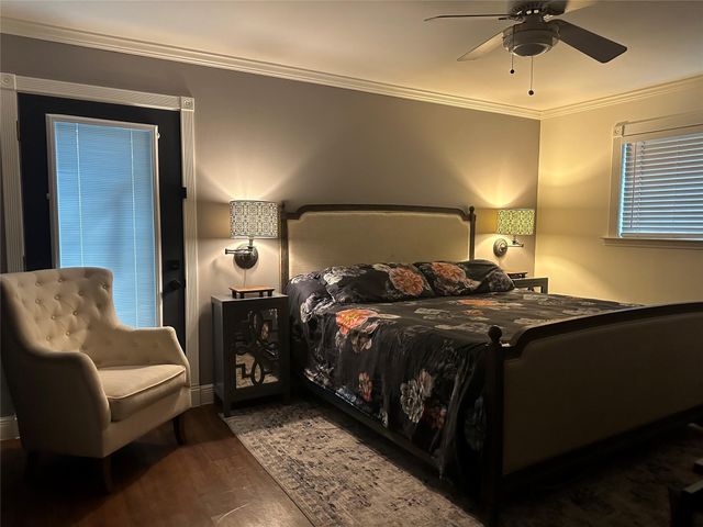 439 Brady LN, West Lake Hills, TX 78746