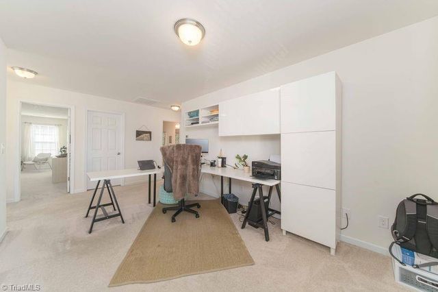 2094 Longburn Drive, Kernersville, NC 27284