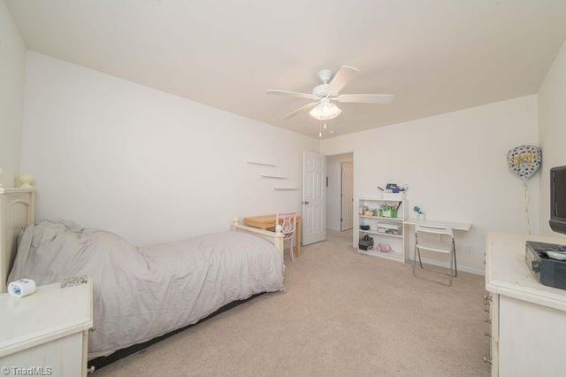 2094 Longburn Drive, Kernersville, NC 27284