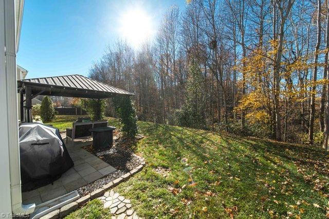 2094 Longburn Drive, Kernersville, NC 27284