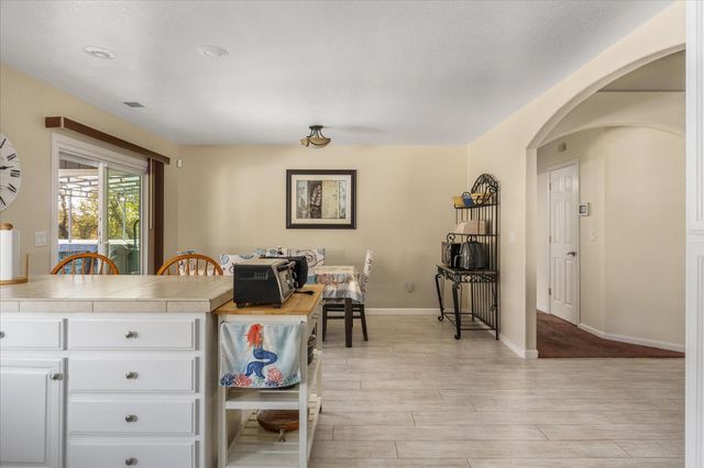 1284 Acorn St, Copperopolis, CA 95228