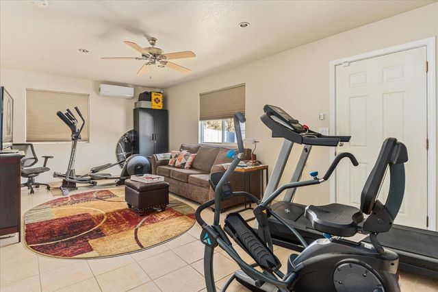 1284 Acorn St, Copperopolis, CA 95228