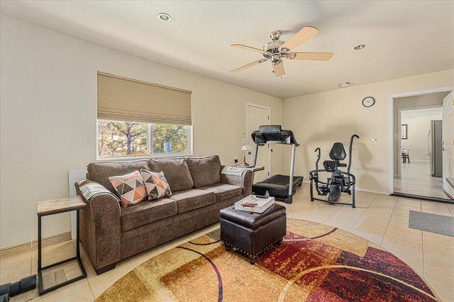 1284 Acorn St, Copperopolis, CA 95228