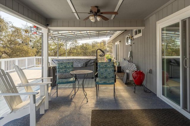 1284 Acorn St, Copperopolis, CA 95228