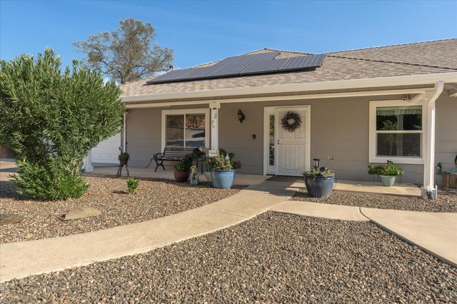 1284 Acorn St, Copperopolis, CA 95228