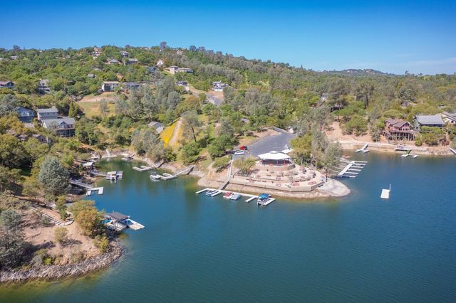 1284 Acorn St, Copperopolis, CA 95228