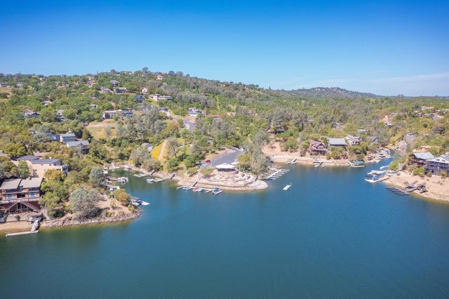 1284 Acorn St, Copperopolis, CA 95228