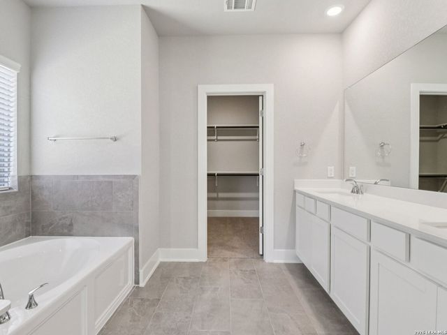 3913 Zinnia Way, Marion, TX 78124