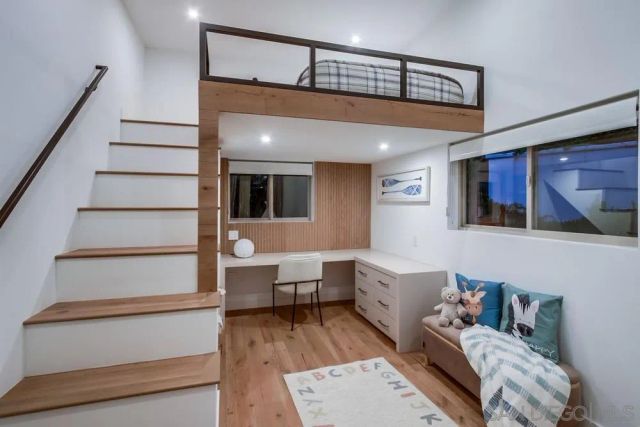 5435 Parkview Dr., La Jolla, CA 92037